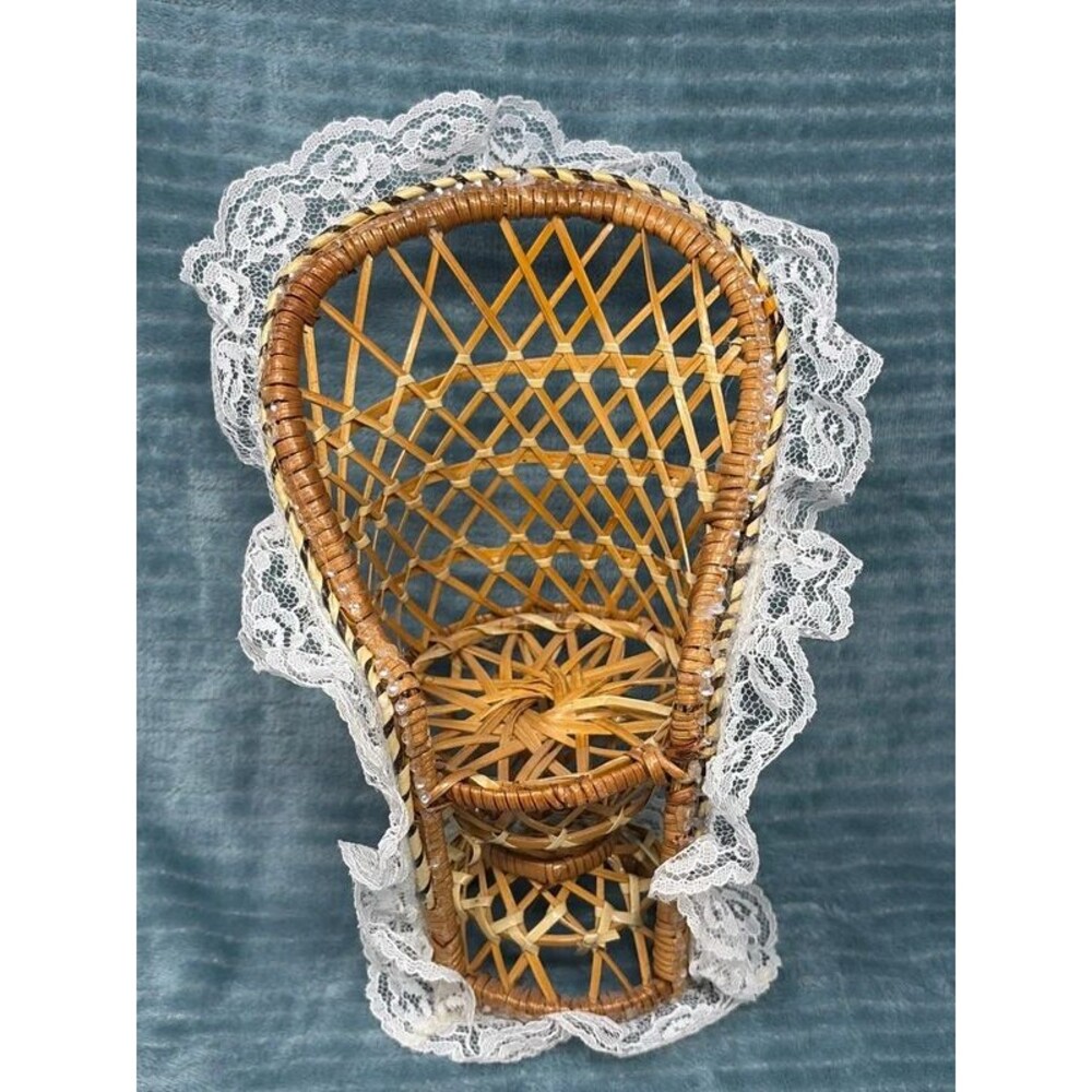 Vtg Mini Peacock Wicker Chair 10” Boho Rattan Doll Furniture Plant Stand Decor